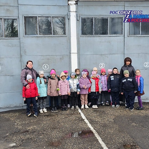 В пожарно-спасательных частях Рязанской области проходят экскурсии для детей